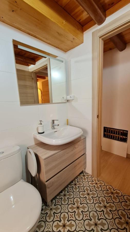 נאבארדונדה דה גרדוס Casa Rural Los 7 Pinos De Gredos מראה חיצוני תמונה