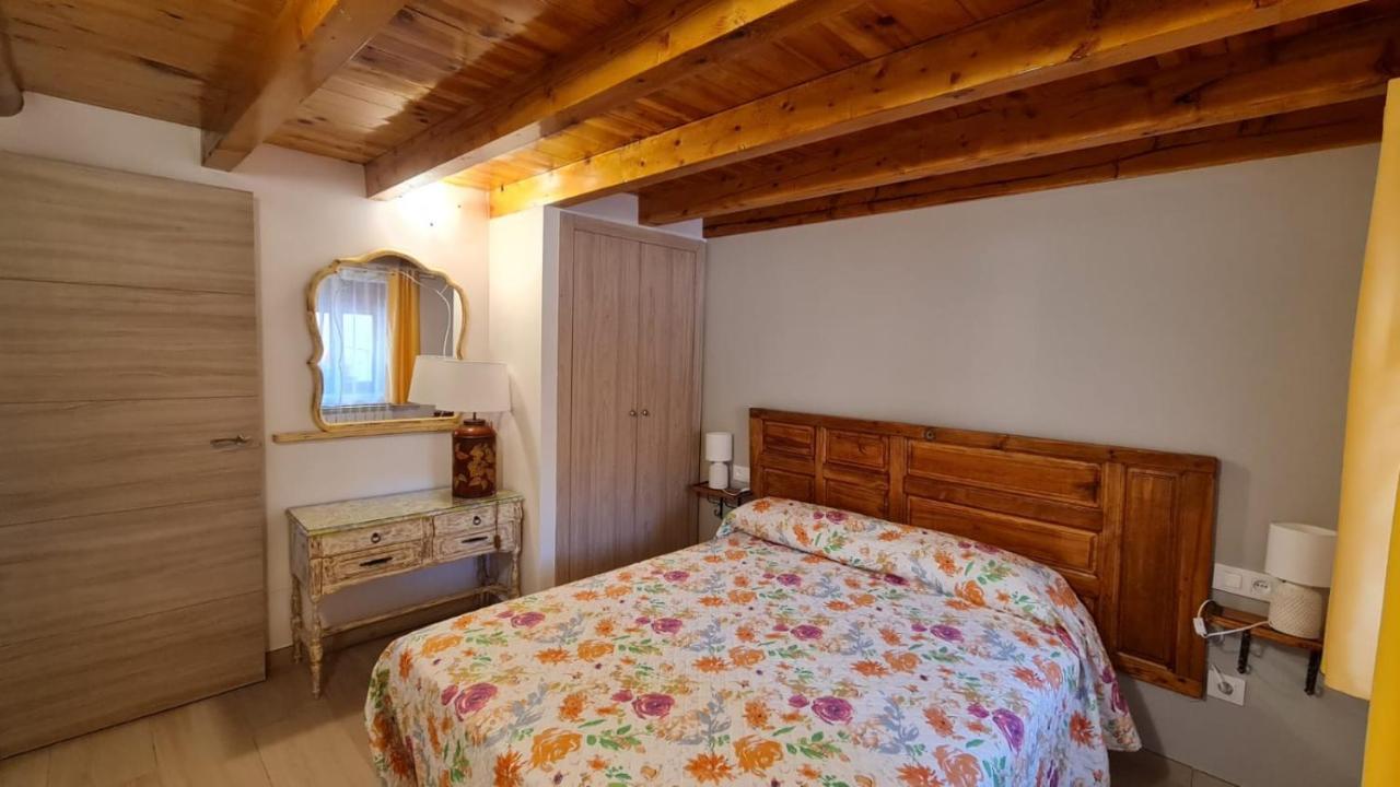 נאבארדונדה דה גרדוס Casa Rural Los 7 Pinos De Gredos מראה חיצוני תמונה