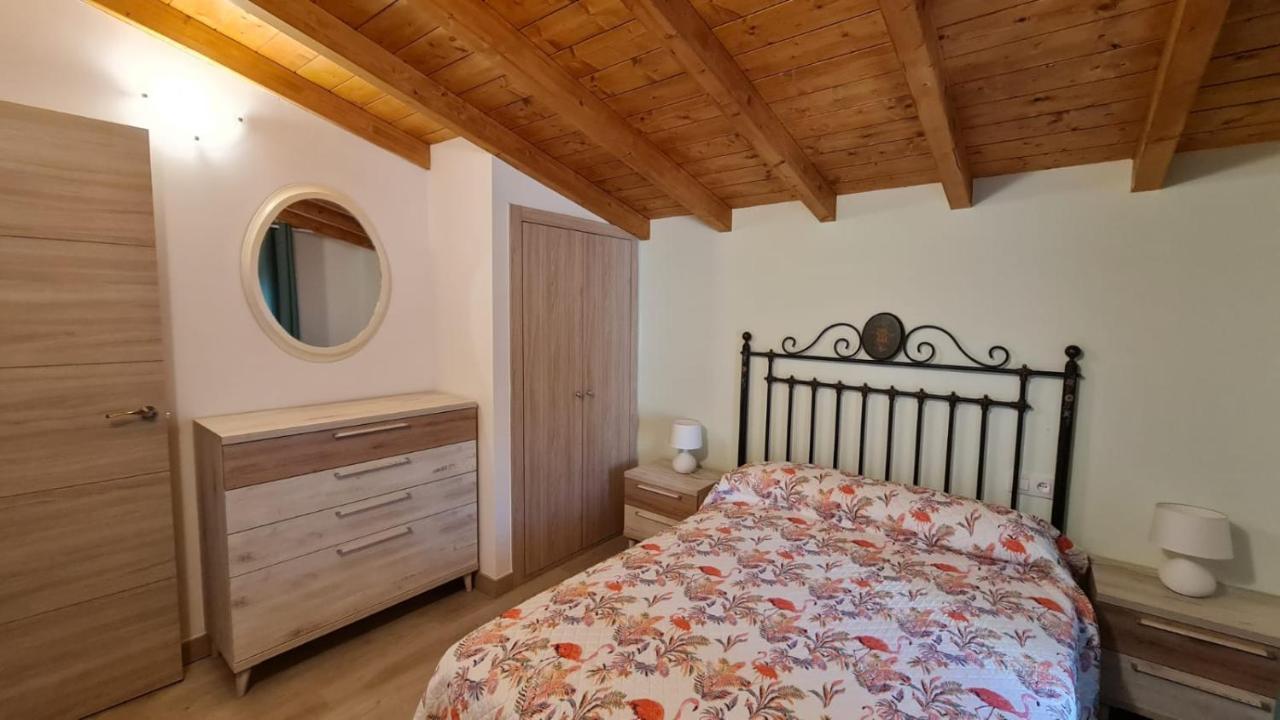 נאבארדונדה דה גרדוס Casa Rural Los 7 Pinos De Gredos מראה חיצוני תמונה